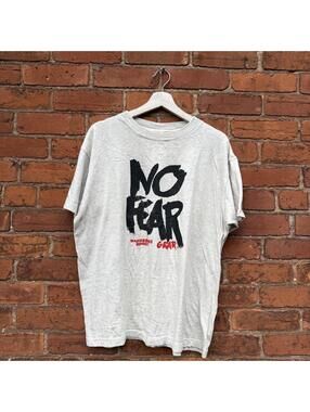 Vintage no fear dangerous goods t shirt 90s/00s L/XL